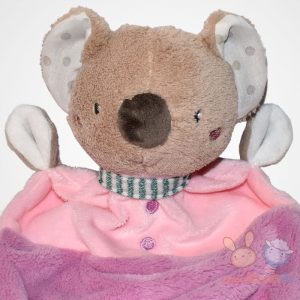 Beauty Baby rózsaszín ruhás koala szundikendő, közelről