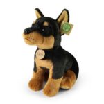 Élethű, ülő plüss dobermann kölyök kutya, 30 cm (Rappa)